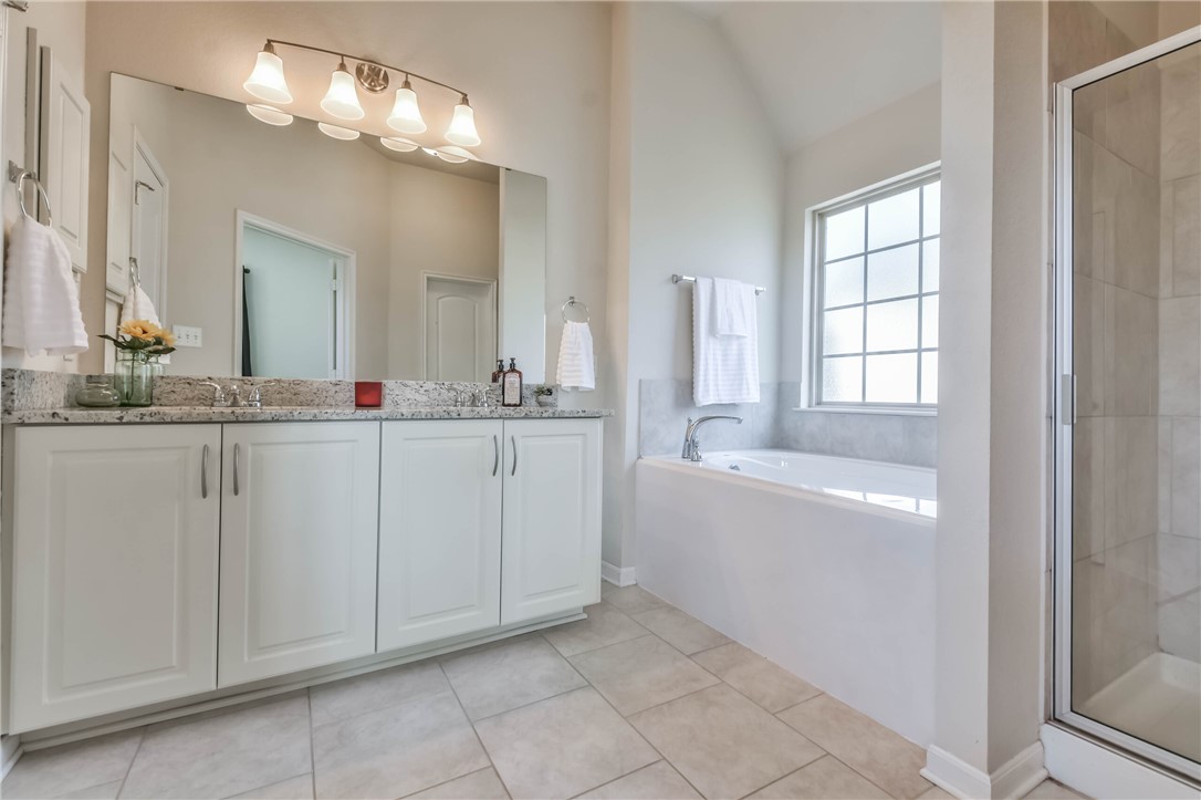 Bryan, Texas 77807, United States, 3 Bedrooms Bedrooms, ,2 BathroomsBathrooms,Residential,Pending,123532