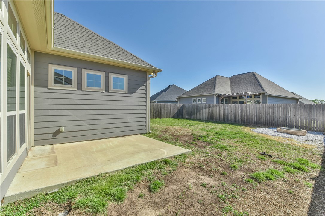 Bryan, Texas 77807, United States, 3 Bedrooms Bedrooms, ,2 BathroomsBathrooms,Residential,Pending,123532