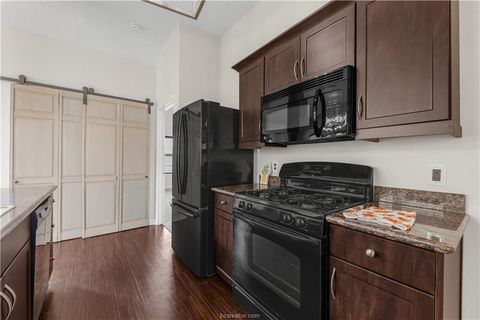 Tiny photo for 2031 Positano Loop, Bryan, TX 77808 (MLS # 25013222)