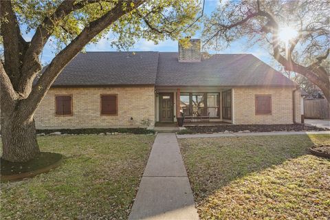 Photo of 2517 Arbor Drive, Bryan, TX 77802 (MLS # 26002604)