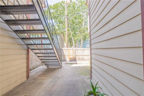 Tiny photo for 1107 Verde Drive #8, Bryan, TX 77801 (MLS # 26004403)