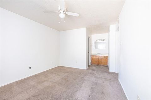 Tiny photo for 1107 Verde Drive #8, Bryan, TX 77801 (MLS # 26004403)