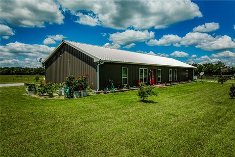 1850 LCR 439 Groesbeck TX 76667