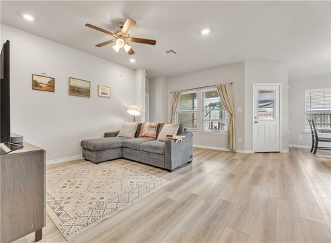 Tiny photo for 2016 Chief Street, Bryan, TX 77807 (MLS # 26004141)