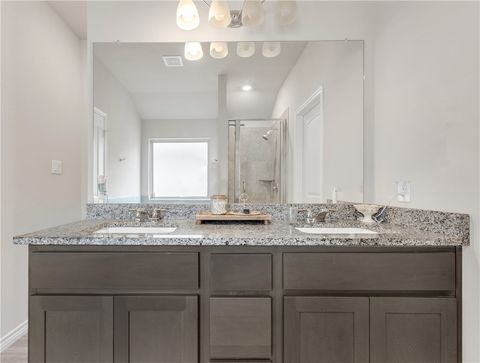 Tiny photo for 2016 Chief Street, Bryan, TX 77807 (MLS # 26004141)