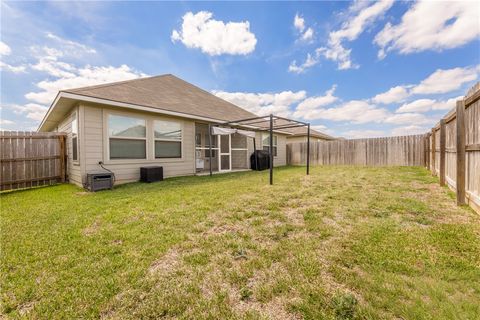 Tiny photo for 2016 Chief Street, Bryan, TX 77807 (MLS # 26004141)