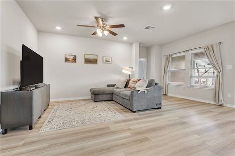 Tiny photo for 2016 Chief Street, Bryan, TX 77807 (MLS # 26004141)