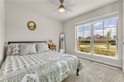 Tiny photo for 2016 Chief Street, Bryan, TX 77807 (MLS # 26004141)