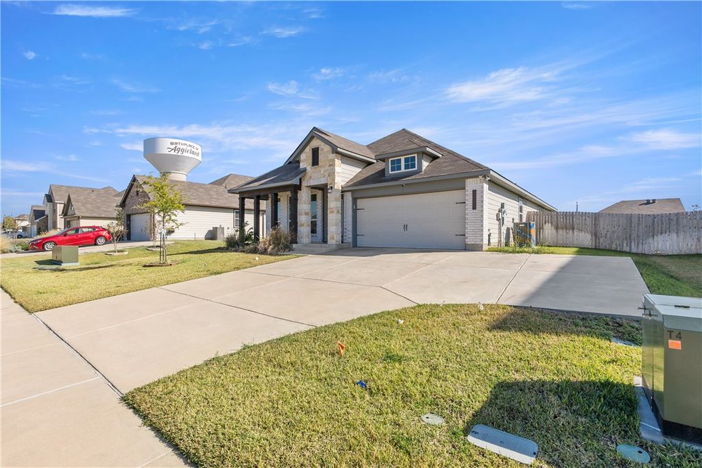 Photo of 1925 Viva Road, Bryan, TX 77807 (MLS # 25012511)