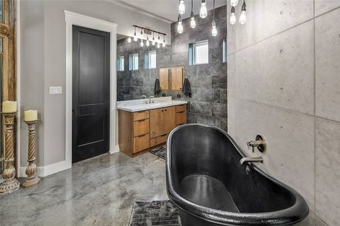 Tiny photo for 2900 E Embers Court, Bryan, TX 77808 (MLS # 26000047)