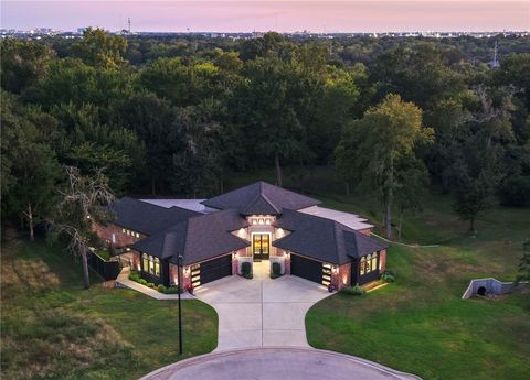 2900 E Embers Court Bryan TX 77808