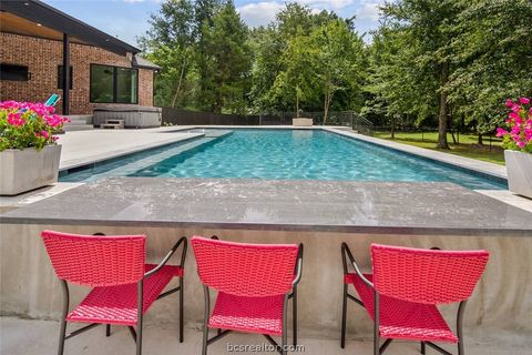 Tiny photo for 2900 E Embers Court, Bryan, TX 77808 (MLS # 26000047)