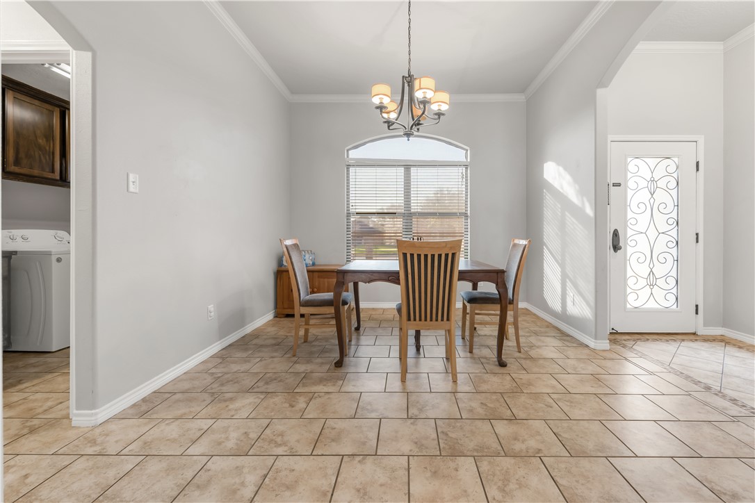 Bryan, Texas 77808, United States, 3 Bedrooms Bedrooms, ,2 BathroomsBathrooms,Residential,Pending,83846