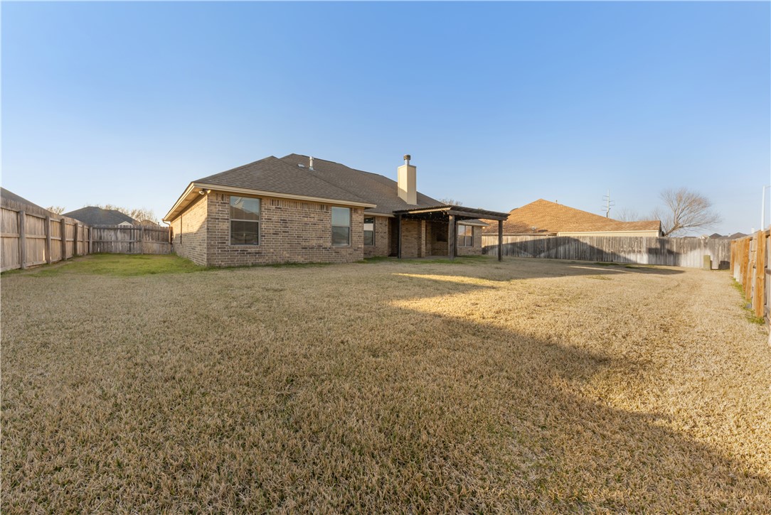 Bryan, Texas 77808, United States, 3 Bedrooms Bedrooms, ,2 BathroomsBathrooms,Residential,Pending,83846