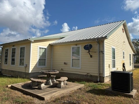 Tiny photo for 301 Beech Street, Calvert, TX 77837 (MLS # 26010990)