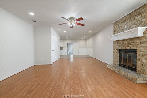 Tiny photo for 4403 Robinhood Circle, Bryan, TX 77803 (MLS # 26005444)