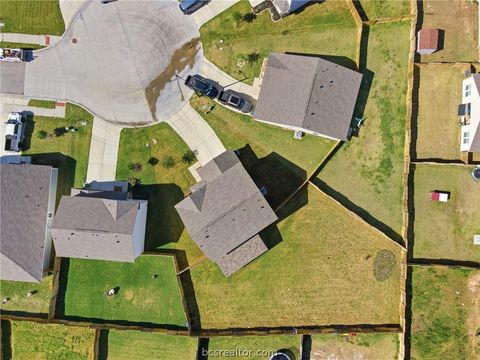 Tiny photo for 6001 Crest Bridge Court, Bryan, TX 77807 (MLS # 26004574)