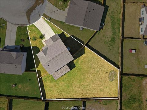 Tiny photo for 6001 Crest Bridge Court, Bryan, TX 77807 (MLS # 26004574)