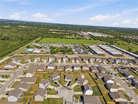 Tiny photo for 6001 Crest Bridge Court, Bryan, TX 77807 (MLS # 26004574)