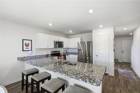 Tiny photo for 6001 Crest Bridge Court, Bryan, TX 77807 (MLS # 26004574)