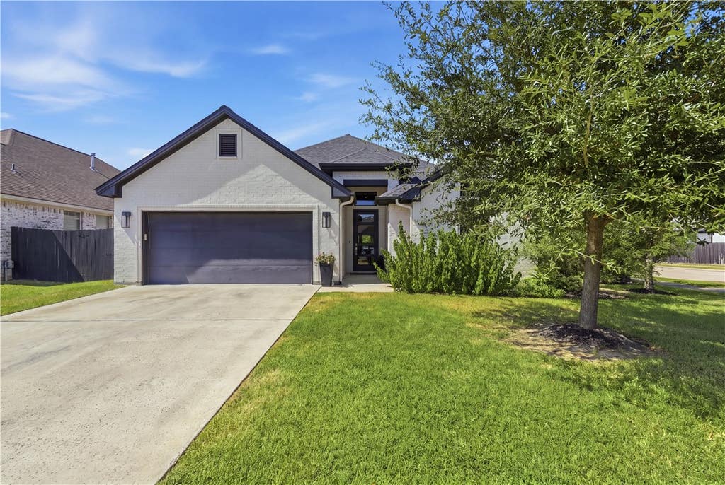 Photo of 4002 Eskew Drive, College Station, TX 77845 (MLS # 26010599)