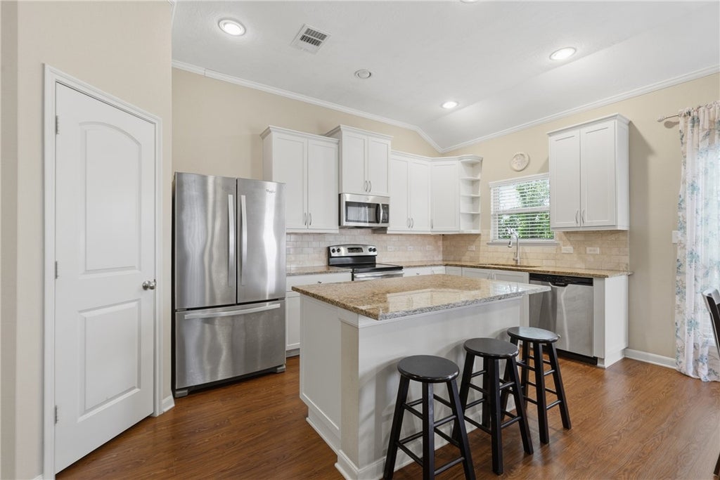 Photo of 2024 Stubbs Drive, Bryan, TX 77807 (MLS # 26012803)