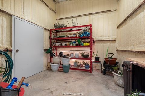 Tiny photo for 914 Axis Lane, Franklin, TX 77856 (MLS # 26003381)