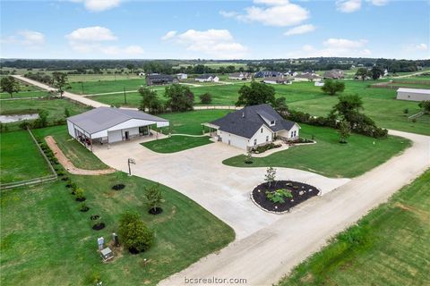 Tiny photo for 914 Axis Lane, Franklin, TX 77856 (MLS # 26003381)