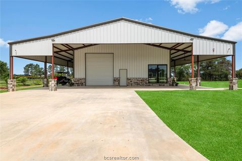 Tiny photo for 914 Axis Lane, Franklin, TX 77856 (MLS # 26003381)