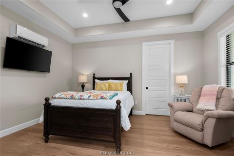 Tiny photo for 914 Axis Lane, Franklin, TX 77856 (MLS # 26003381)