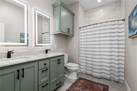 Tiny photo for 914 Axis Lane, Franklin, TX 77856 (MLS # 26003381)