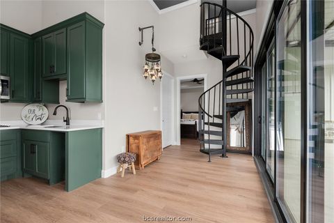 Tiny photo for 914 Axis Lane, Franklin, TX 77856 (MLS # 26003381)