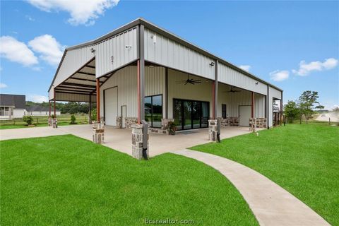 Tiny photo for 914 Axis Lane, Franklin, TX 77856 (MLS # 26003381)