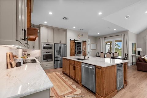 Tiny photo for 914 Axis Lane, Franklin, TX 77856 (MLS # 26003381)