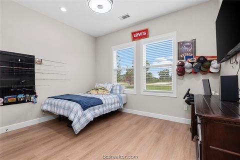 Tiny photo for 914 Axis Lane, Franklin, TX 77856 (MLS # 26003381)