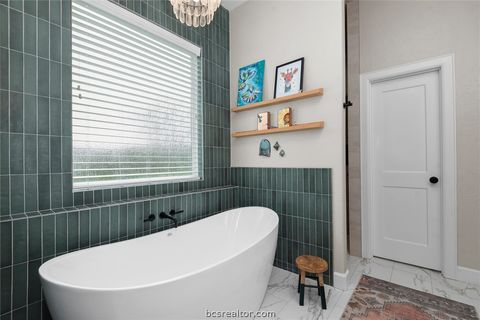 Tiny photo for 914 Axis Lane, Franklin, TX 77856 (MLS # 26003381)