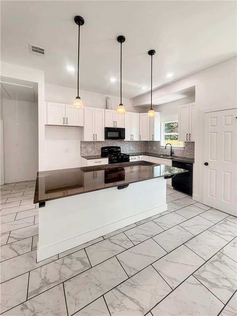 Photo of 1317 New Street, Hearne, TX 77859 (MLS # 26009868)