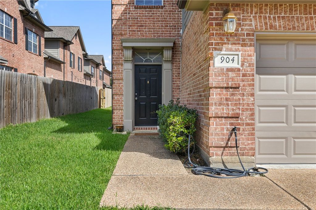 Photo of 1425 W Villa Maria Road #904, Bryan, TX 77801 (MLS # 26008639)