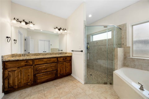 Tiny photo for 511 Sunny Street, Caldwell, TX 77836 (MLS # 26011170)