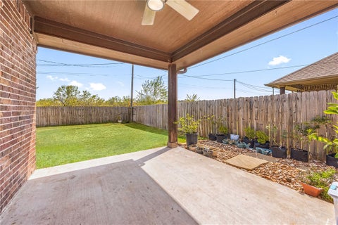 Tiny photo for 511 Sunny Street, Caldwell, TX 77836 (MLS # 26011170)