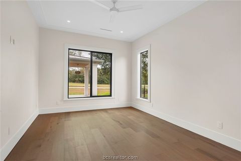 Tiny photo for 4212 Tuscany Court, Bryan, TX 77802 (MLS # 26002772)