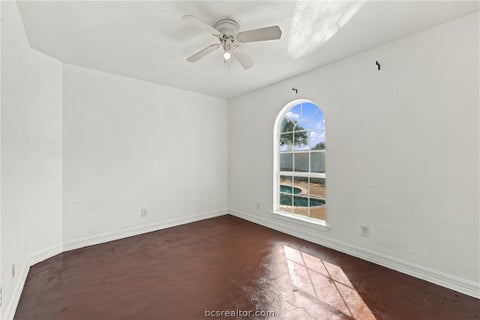 Tiny photo for 2201 Bluebonnet Boulevard BLVD, Brenham, TX 77833 (MLS # 26011685)