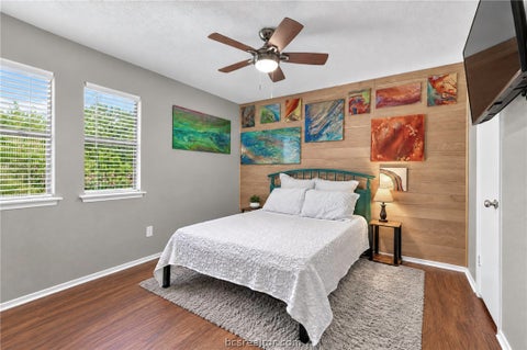 Tiny photo for 2411 De Lee Street #18, Bryan, TX 77802 (MLS # 26012671)