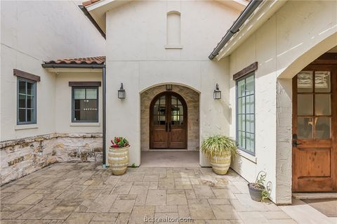 Tiny photo for 4229 Villaggio Court, Bryan, TX 77802 (MLS # 26003810)