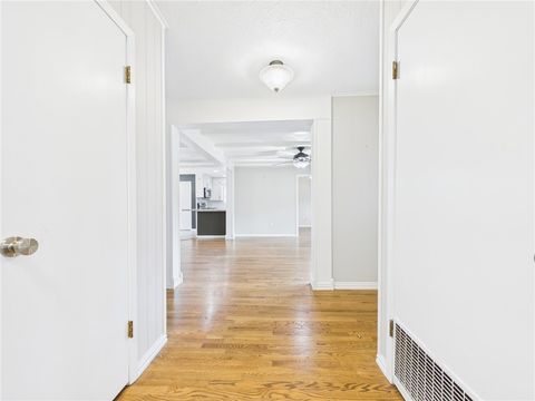 Tiny photo for 902 Briar Bend Court, Bryan, TX 77802 (MLS # 26005041)