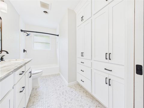 Tiny photo for 902 Briar Bend Court, Bryan, TX 77802 (MLS # 26005041)