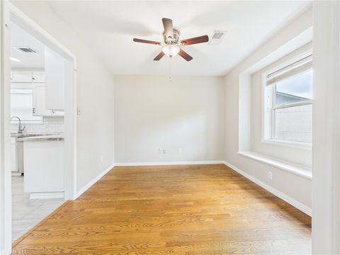 Tiny photo for 902 Briar Bend Court, Bryan, TX 77802 (MLS # 26005041)