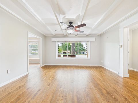 Tiny photo for 902 Briar Bend Court, Bryan, TX 77802 (MLS # 26005041)