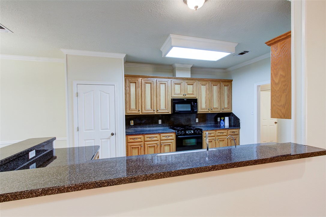 College Station, Texas 77845, United States, 4 Bedrooms Bedrooms, ,3 BathroomsBathrooms,Residential,Active,103865