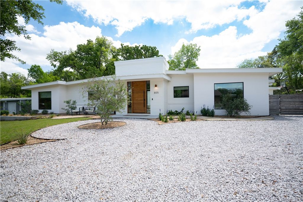 Photo of 805 Vine Street, Bryan, TX 77802 (MLS # 26004105)